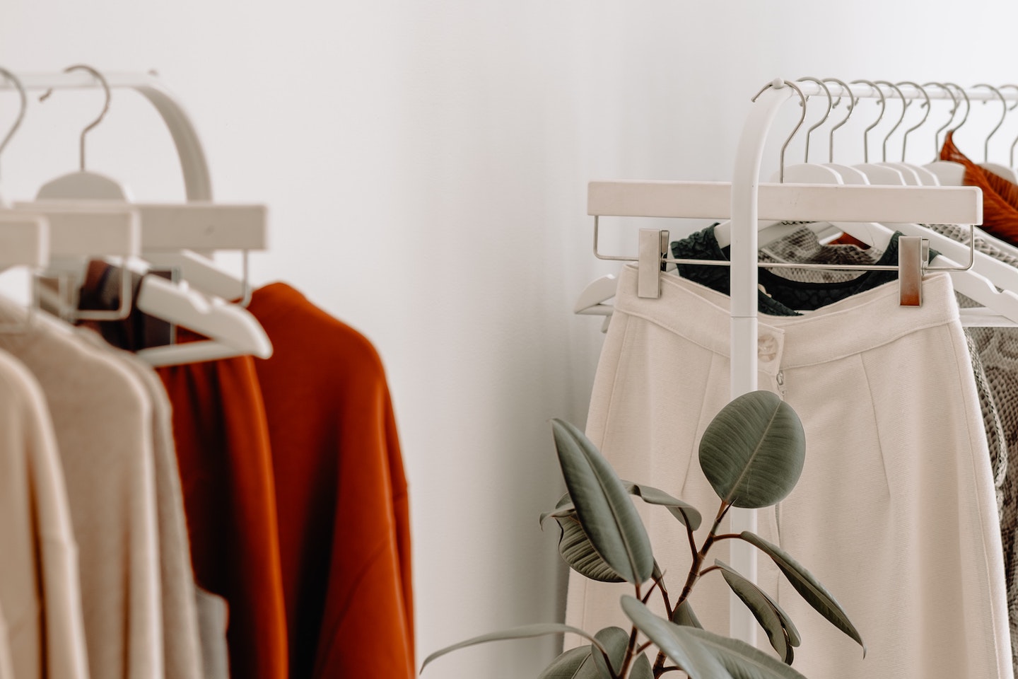 Sustainable Living: Understanding What "Eco-Friendly Garment" Truly Means