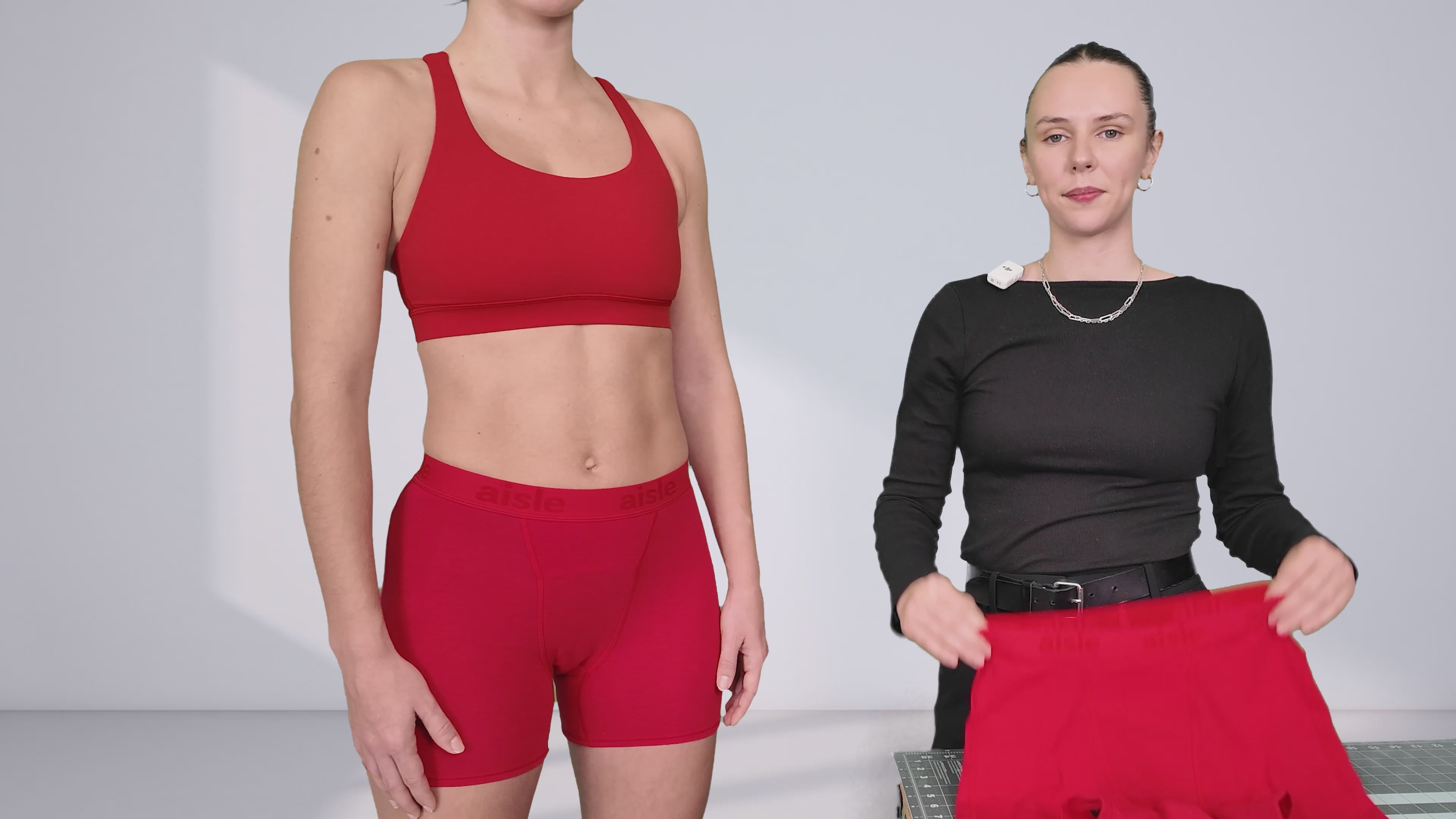 Load video: Video describing the features and functionality of the Aisle Super Boxer.